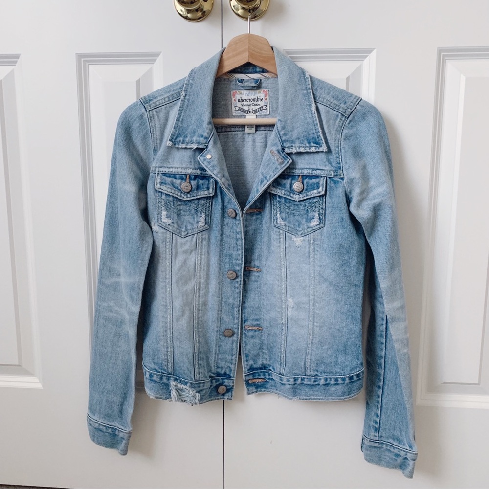 Light Washed Denim Jacket — Abercrombie